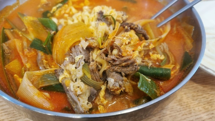 육대장 울산우정혁신도시점 - 울산 중구 유곡동 육개장 육칼면 맛집 (여름에도 흐린날은 역시 뜨끈한 국물이 최고)