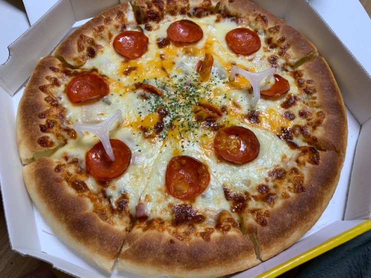 부산 장산역/좌동 피자맛집! 류길상피자 해운대직영점에서 치즈가득 토핑실한 시카고치즈킹 포장해와서 주말 마무리 (+ 리뉴얼이벤트로 치즈또띠아 100원) 부산 장산역/좌동 피자맛집! 류길상피자 해운대직영점에서 치즈가득 토핑실한 시카고치즈킹 포장해와서 주말 마무리 (+ 리뉴얼이벤트로 치즈또띠아 100원)