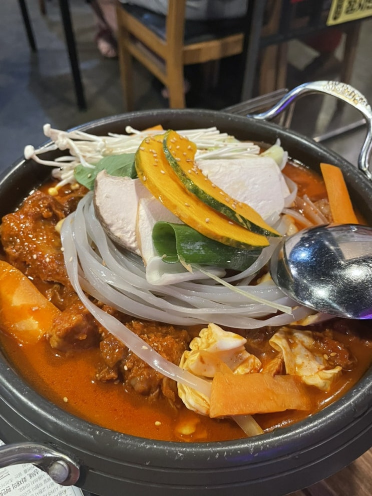  서교동과 망원에서 매운게 땡길 때 가는 매운갈비찜맛집 식신매운갈비찜 (내돈내산)