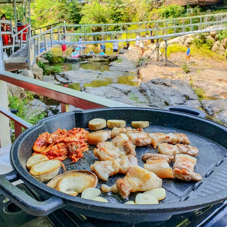  대구 팔공산 계곡에서 즐기는 삼겹살+물놀이 "벽암식당"