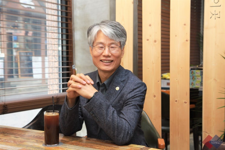  푸드닥터 정대희 교수가 선천체질테라피 카페 인본 통해 하고픈 이야기