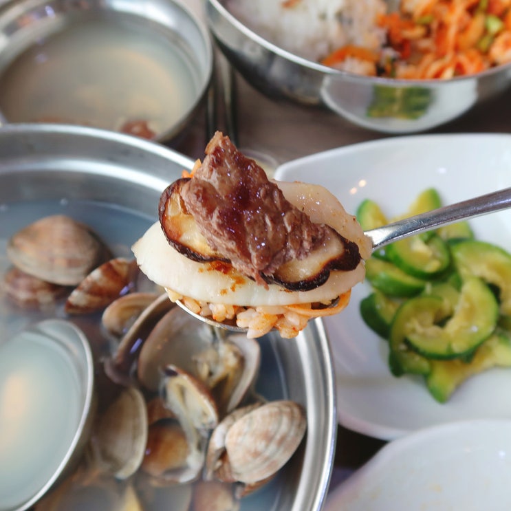  장흥 맛집 바다하우스 오션뷰 식당에서 장흥삼합, 키조개초무침