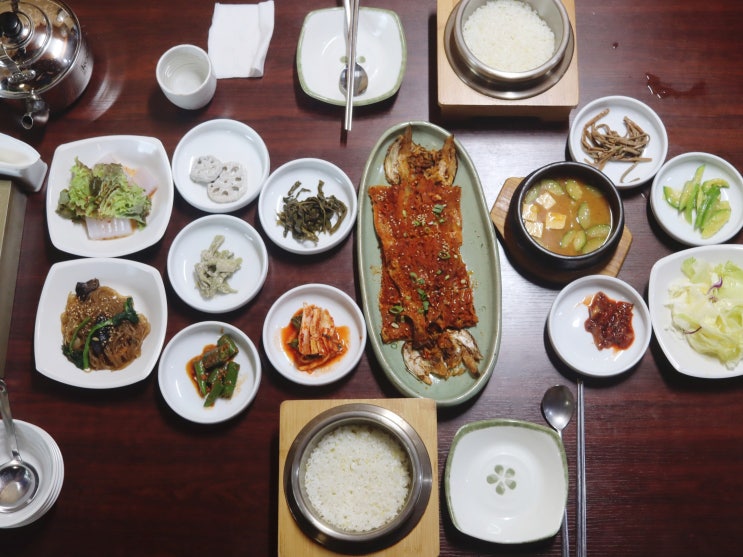  백운호수 한정식 맛집: 가야금, 황태 숯불구이 밥상
