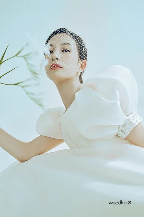 '썸바디2' 출연했던 배우 이예나, 마주 보며 웃거나 꼭 붙어 앉아 행복 누려 "우리는 멜론 사랑" '썸바디2' 출연했던 배우 이예나, 마주 보며 웃거나 꼭 붙어 앉아 행복 누려 "우리는 멜론 사랑"