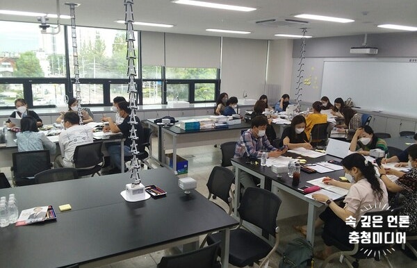  "충북교육 새 비전은" ... 충북교육감직 인수위 '현장 소통'