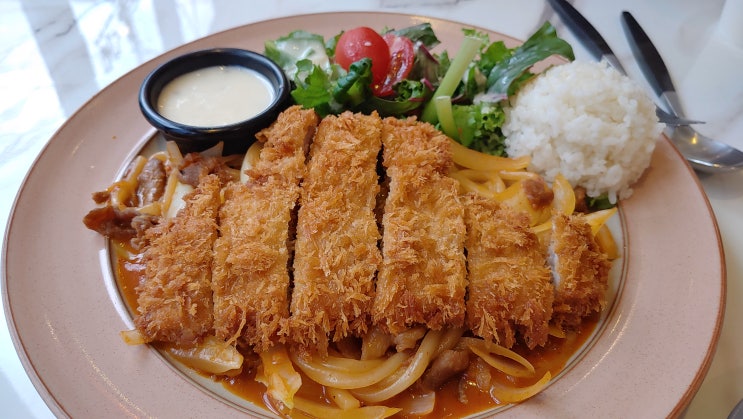 대구 범어동맛집 수성구청역 뜨돈 범어점 두가지 음식을 한번에 맛볼수있어 좋아요