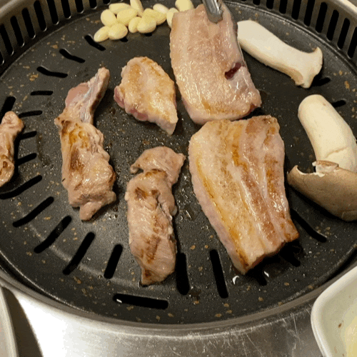  [종로 멍석집] 파김치+숙성삼겹살이 맛있는 한옥 분위기의 종로 고기집