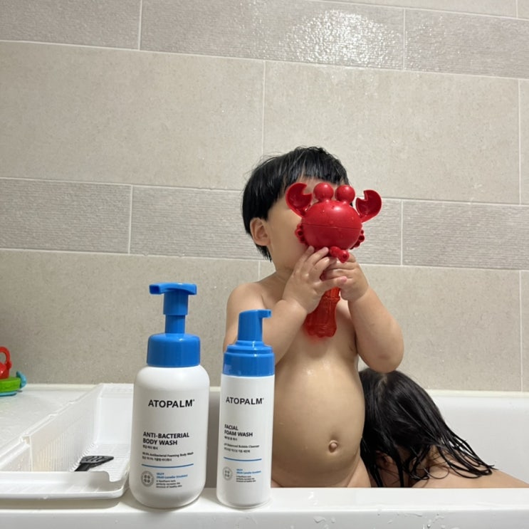  유아 폼클렌징 페이셜 폼 워시 아토팜으로 꼼꼼히