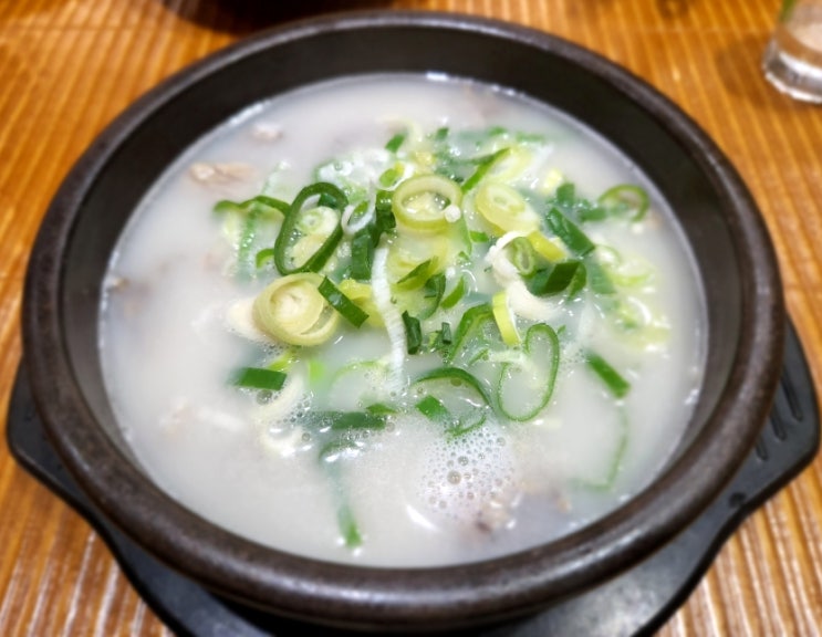  깔끔하고 담백한 구수옥 설렁탕