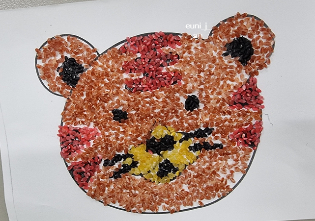  미술치료사's 미술놀이:: 쌀로 만드는 호랑이 그림