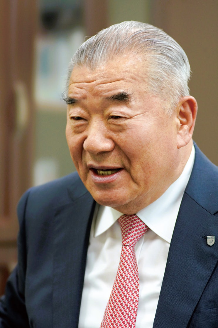 4차산업혁명에 부합하는 법률문화 발전에 앞장!