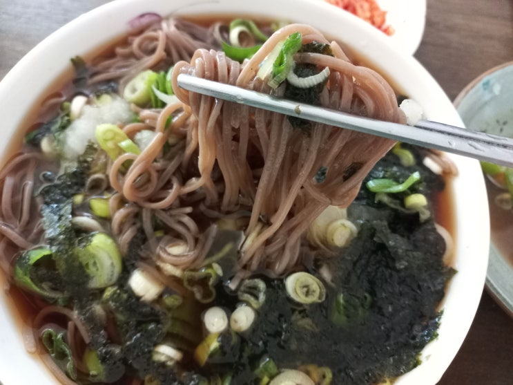  시원한 여름 메뉴~ 냉모밀 담꾹 장유코아점