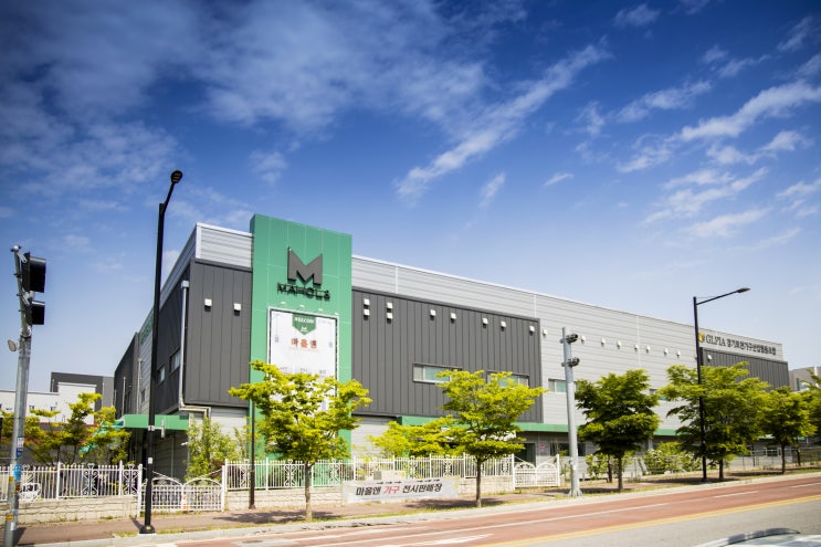  가구 보러 갈땐 소파전문매장