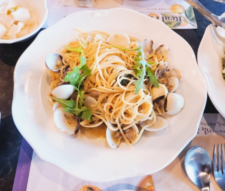 홍대 닥터로빈 건강한 음식. 건강한 맛이군. 홍대 닥터로빈 건강한 음식. 건강한 맛이군.
