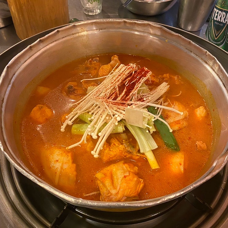  [야당 배부장찌개] 비오는날 닭볶음탕에 육전 뿌신 야당역 술집