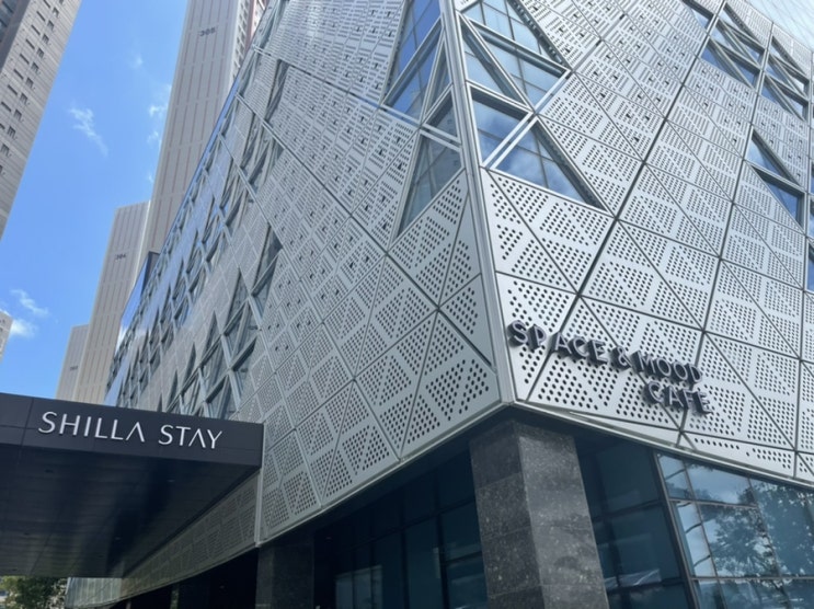  신라스테이 서부산 프리미어 디럭스 더블룸 숙박후기(수영장, 피트니스센터, 조식레스토랑)