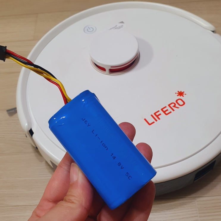 라이프로rx9 로봇청소기 배터리교체하는 방법
