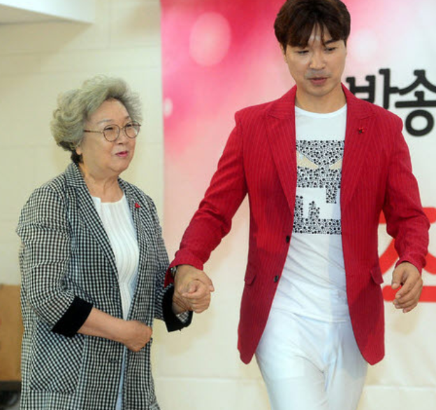 박수홍 형 어머니 친엄마 아버지 입양아 박수홍 형 어머니 친엄마 아버지 입양아