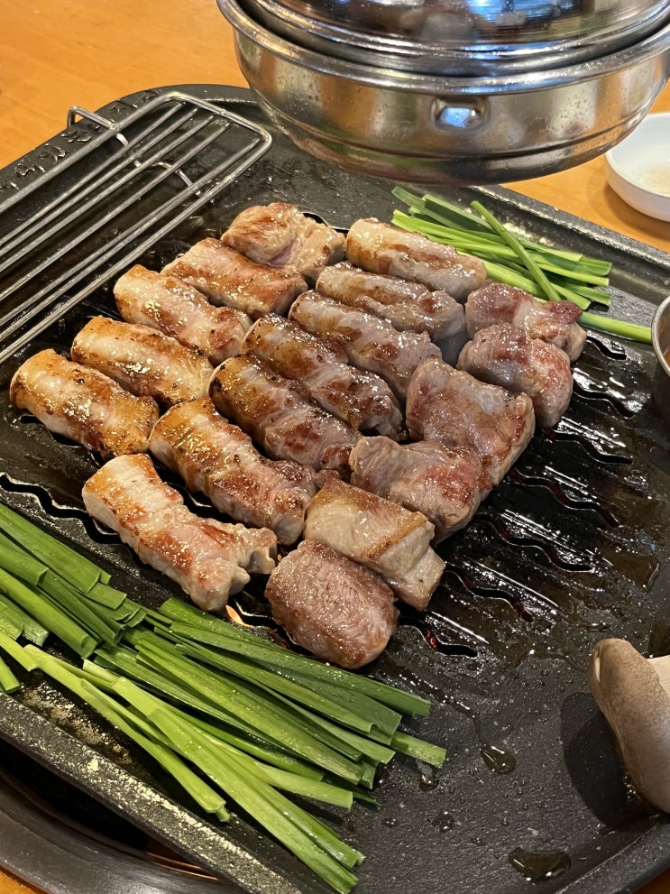 동대구역 고깃집 ‘뼈대있는 돼지집 본점’ :: 신천동 숙성 삼겹살 맛집 (주차장 넓음 / 단체룸)