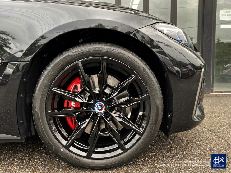 BMW i4 M50 블랙유광 휠도색 + 레드 캘리퍼도색