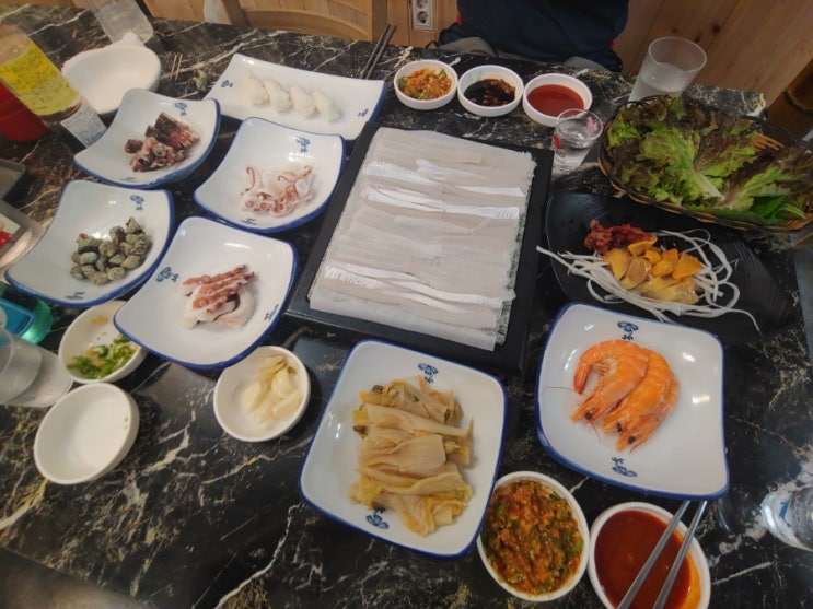  요즘 맛들인 가자미회 - 서대신동 맛집 추천