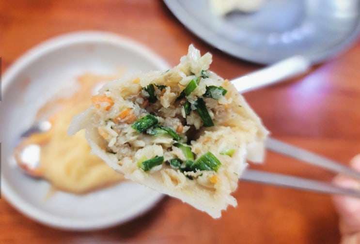  대구/방촌동 맛집, 무진장함버지기  손만두&밀면 콜라보!