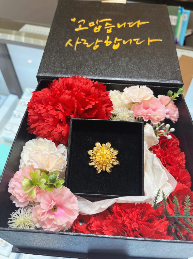  30년 전통 경영 신뢰받는 전문성 대한민국 금거래의 중심 광주 금거래소 한국금거래소 광주점