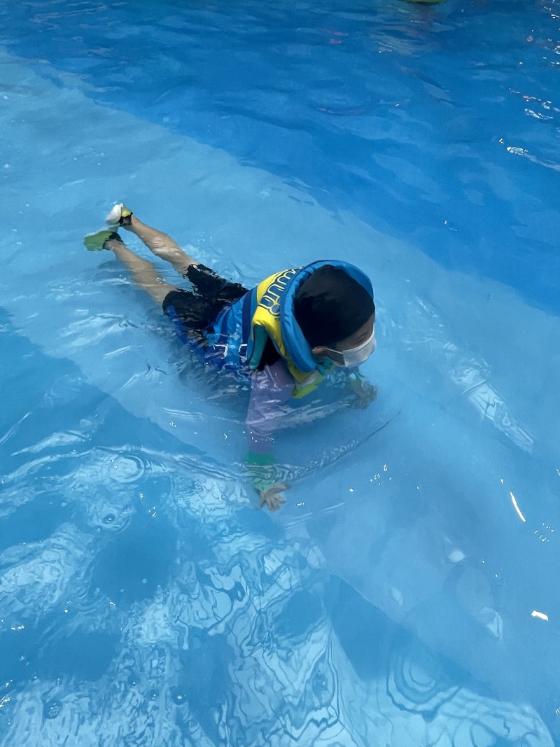 워터파크 갈때 래쉬가드 없을때 | TikTok, image size:800x1067