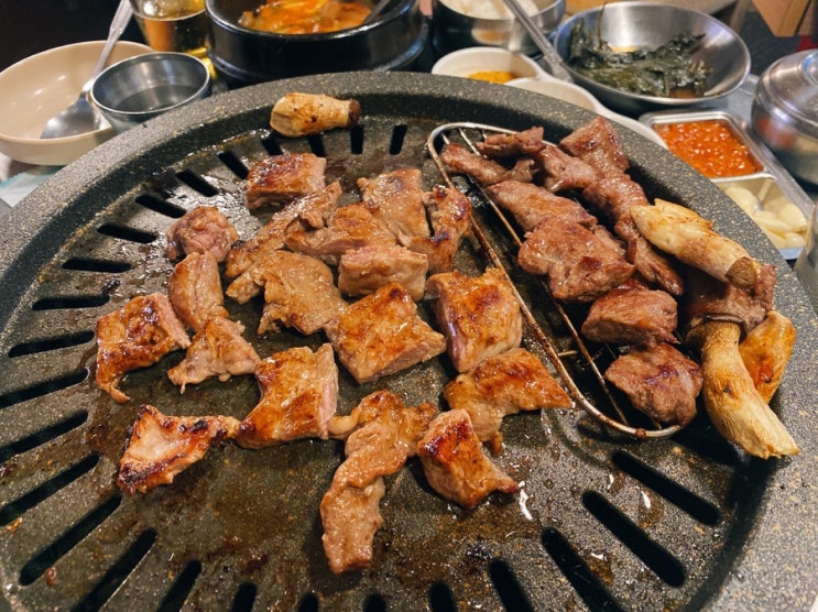  종로 갈매기살 골목 서대포집, 갈매기살과 목살에 소주 한 잔