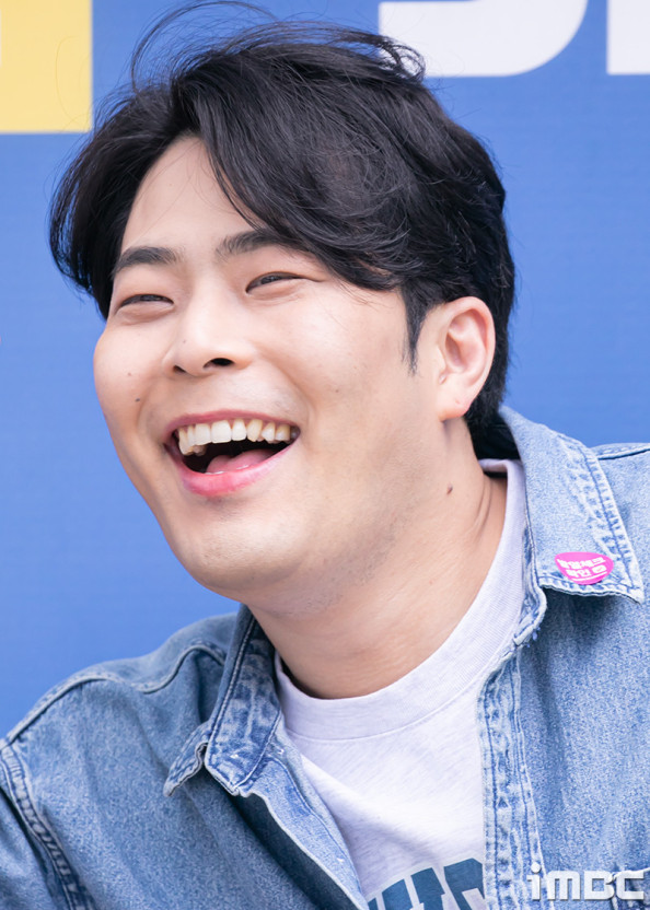 김해준 나이 집 박나래 운동기구 홈짐 코리안 좀비 정찬성 체육관 위치 나혼자 산다 김해준 나이 집 박나래 운동기구 홈짐 코리안 좀비 정찬성 체육관 위치 나혼자 산다