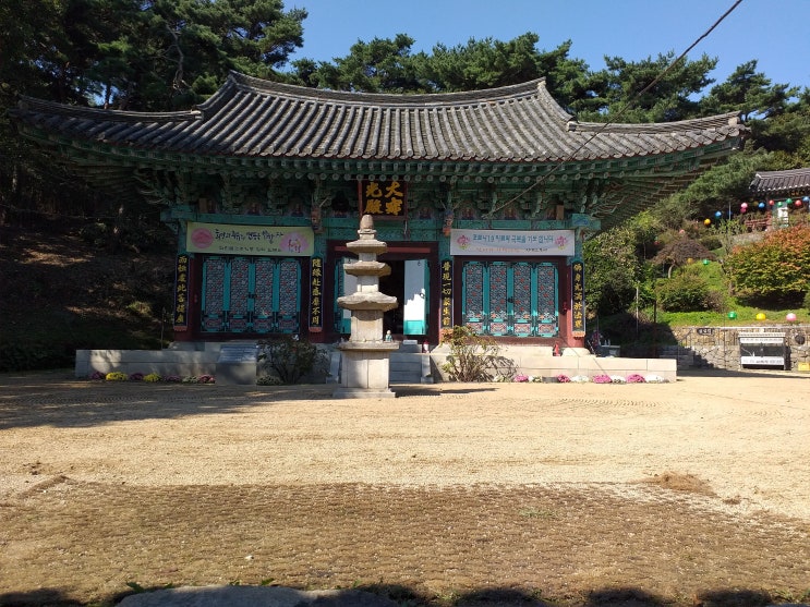  창건설화에 나오는 불상을 모시고 있는 평택의 고찰.  광덕산 심복사(深福寺)