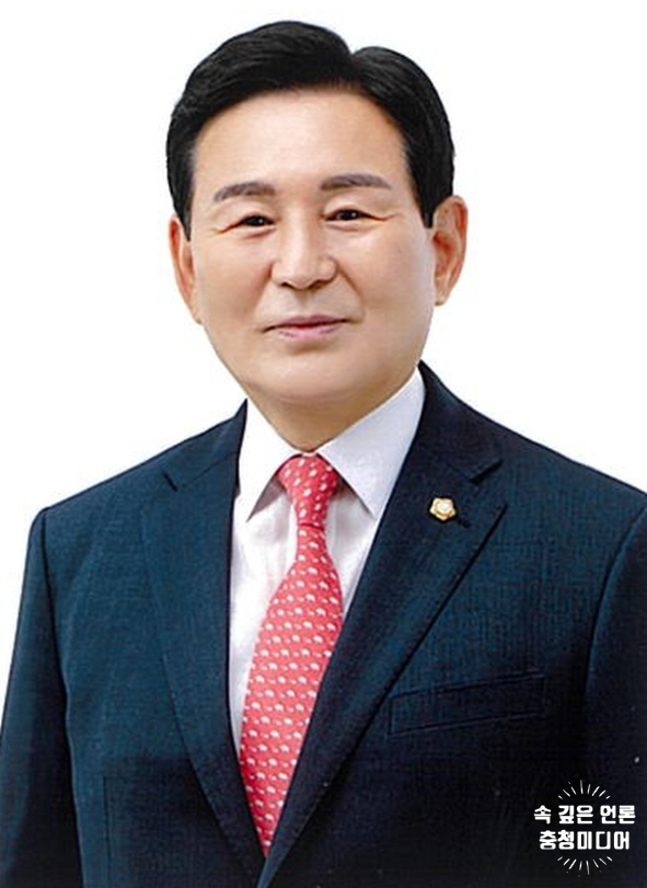  청주시의회 전반기 의장 김병국·부의장 김은숙 의원