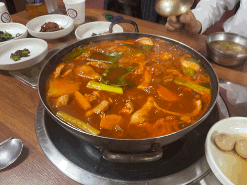 광주 맛집 :: 농성동 찐 맛집 닭볶음탕 김치주물럭 맛집