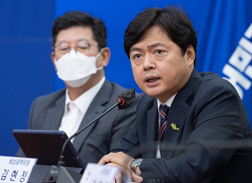 野비대위원 “<b>한동훈</b> 美출장에 국민들 의아…입시비리 수사... 
