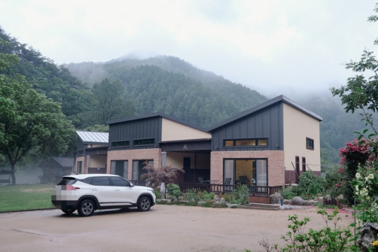  강원도여행 프라이빗 계곡이 코 앞에 있는 강원도 홍천펜션