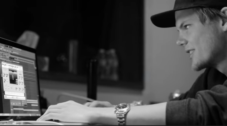  블챌 주간일기 4주차 : Avicii 밝은 사랑 노래 7선