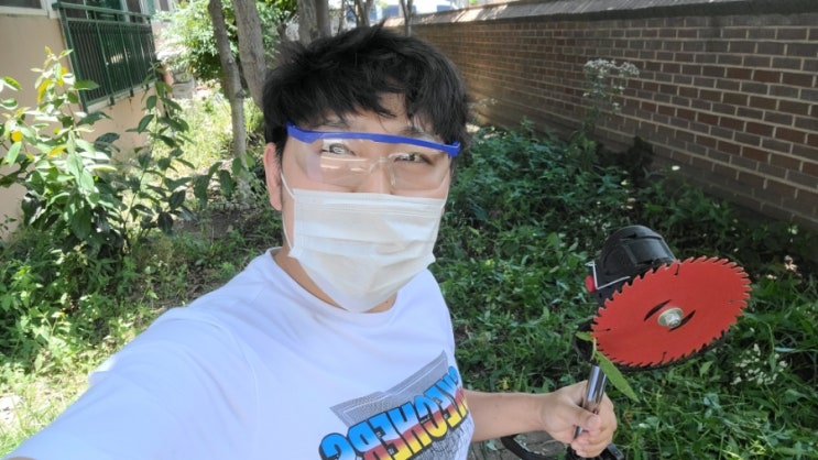  무선예초기 스니치 전기 예초기 충전식 이라 편해