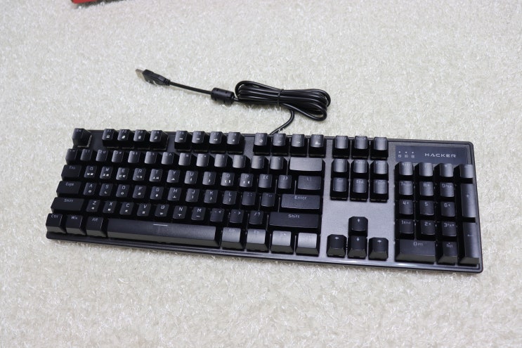  저소음 기계식 키보드 적축 앱코 해커 K560 가성비도 좋아