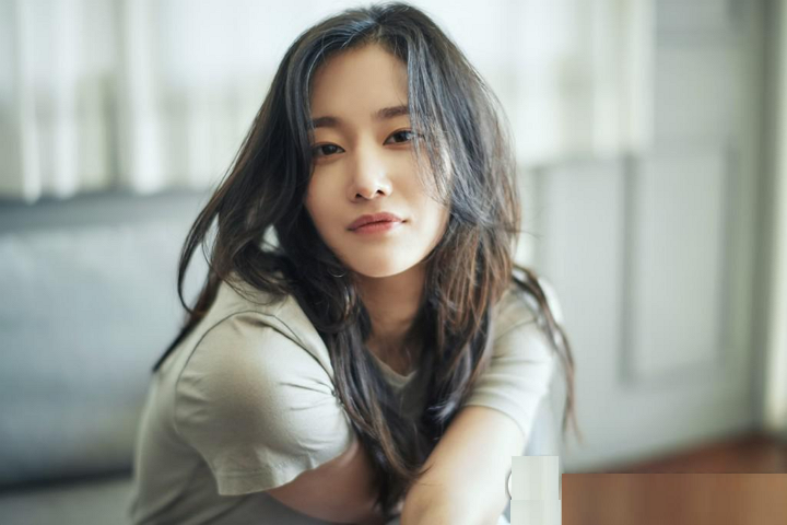 결혼, 이혼, 성형, <b>캐나다</b>, 넷플릭스, 할리우드, <b>손석구</b>, 발, 인스타)