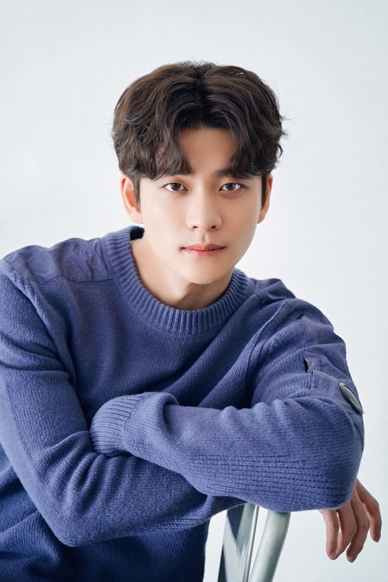  강태오 나이 배우 결혼 여자친구 학력 키 고향 가족 프로필