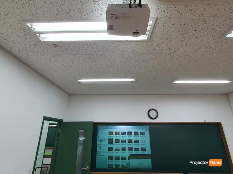  학원용 빔프로젝터 비비텍 BX571 수업용으로 가성비 너무 좋아요!