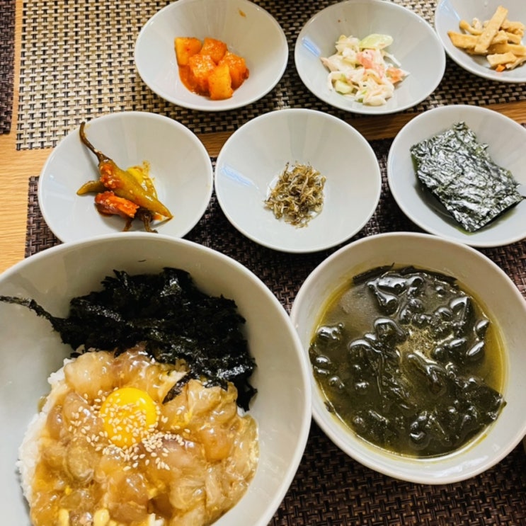  서울대입구역 밥집 - 장나라간장게장 - 점심 먹기 좋은 식당
