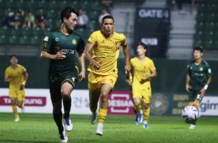 K리그2 국내 프로축구 23라운드 5일 광주FC 부천FC K리그2 국내 프로축구 23라운드 5일 광주FC 부천FC