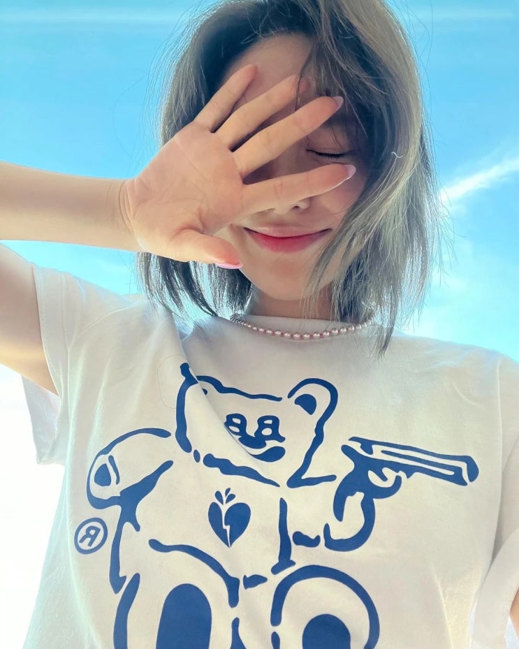 그룹 레드벨벳 멤버 웬디, 한 손에 잡힐 듯 늘씬한 허리에 복근까지 공개해 반응 터졌다 그룹 레드벨벳 멤버 웬디, 한 손에 잡힐 듯 늘씬한 허리에 복근까지 공개해 반응 터졌다