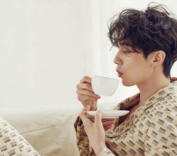 남자 긴머리 펌 스타일 각나오네 남자 긴머리 펌 스타일 각나오네