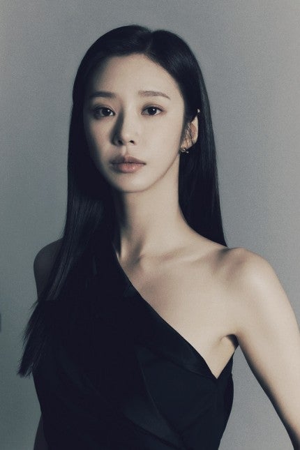 종이의 집 이주빈 김지훈과 베드신 운동 엄청 열심히