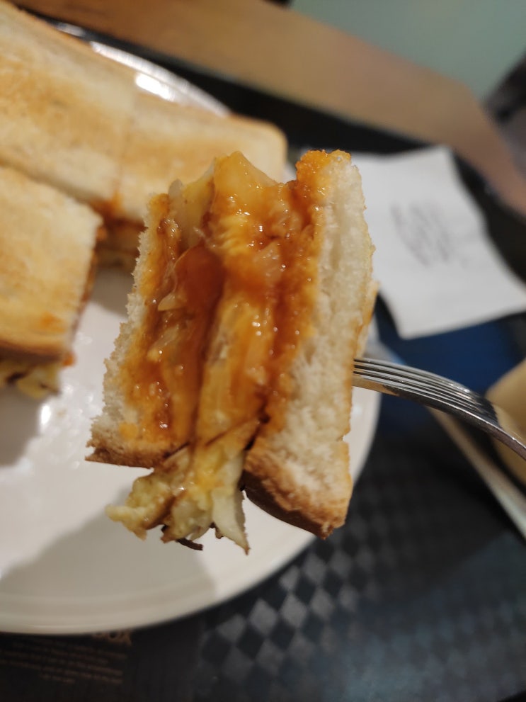 [부산 카페] 토스트가 맛있었던 부산진역카페  "빨강자전거"
