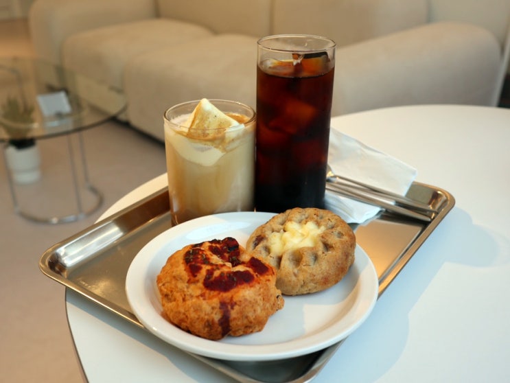  연수동 카페 미오밀 디저트 맛집 킹정