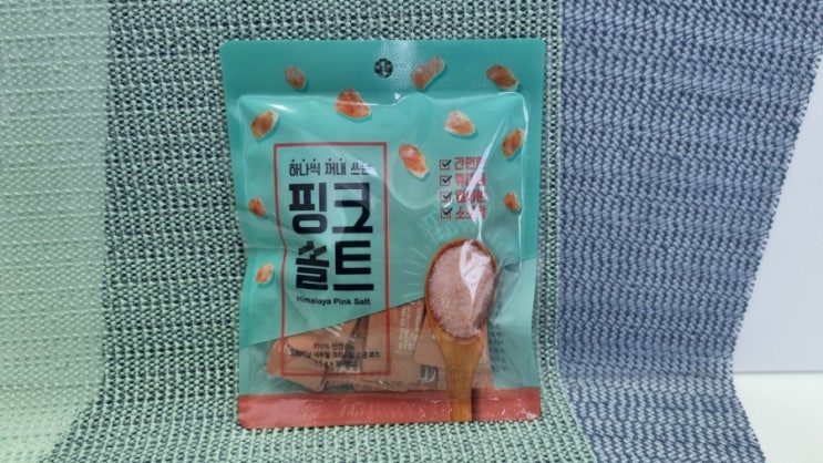 핑크솔트는 민찌네 히말라야핑크소금으로 하나씩 꺼내서 사용해요 핑크솔트는 민찌네 히말라야핑크소금으로 하나씩 꺼내서 사용해요