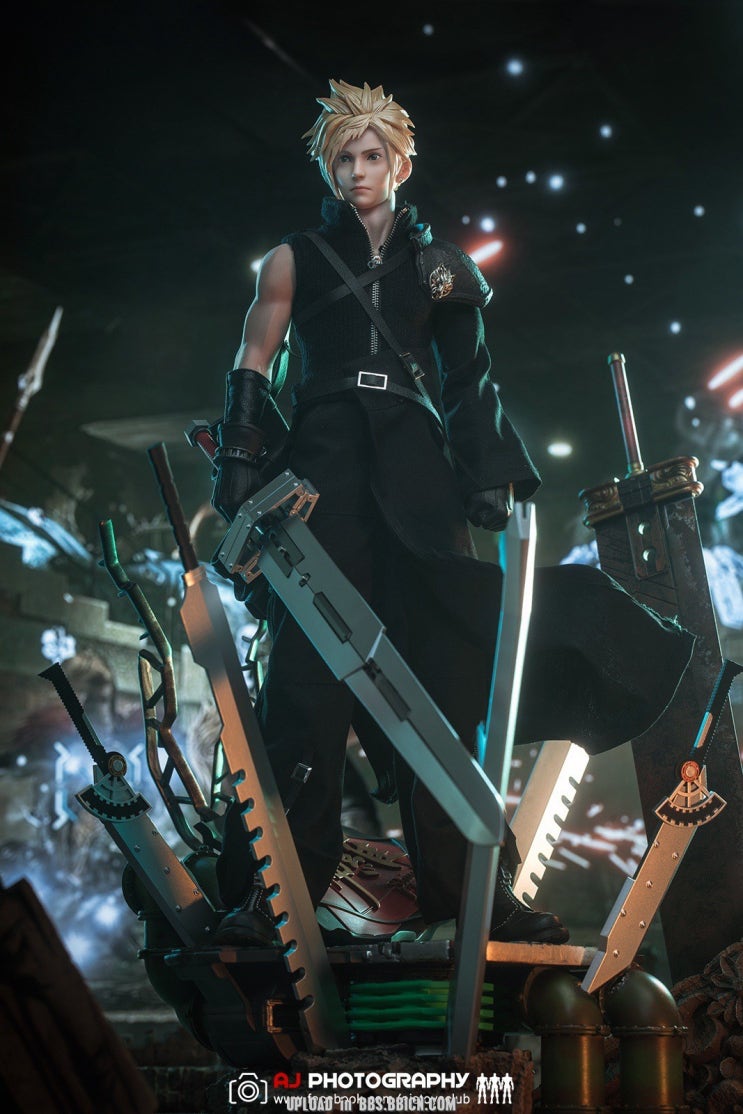  『VTS TOYS』1/6 FINAL FANTASY Ⅶ - Cloud Strife 파이널 판타지7 - 클라우드 스트라이프(AC버젼) 실제품 [해외 리뷰]